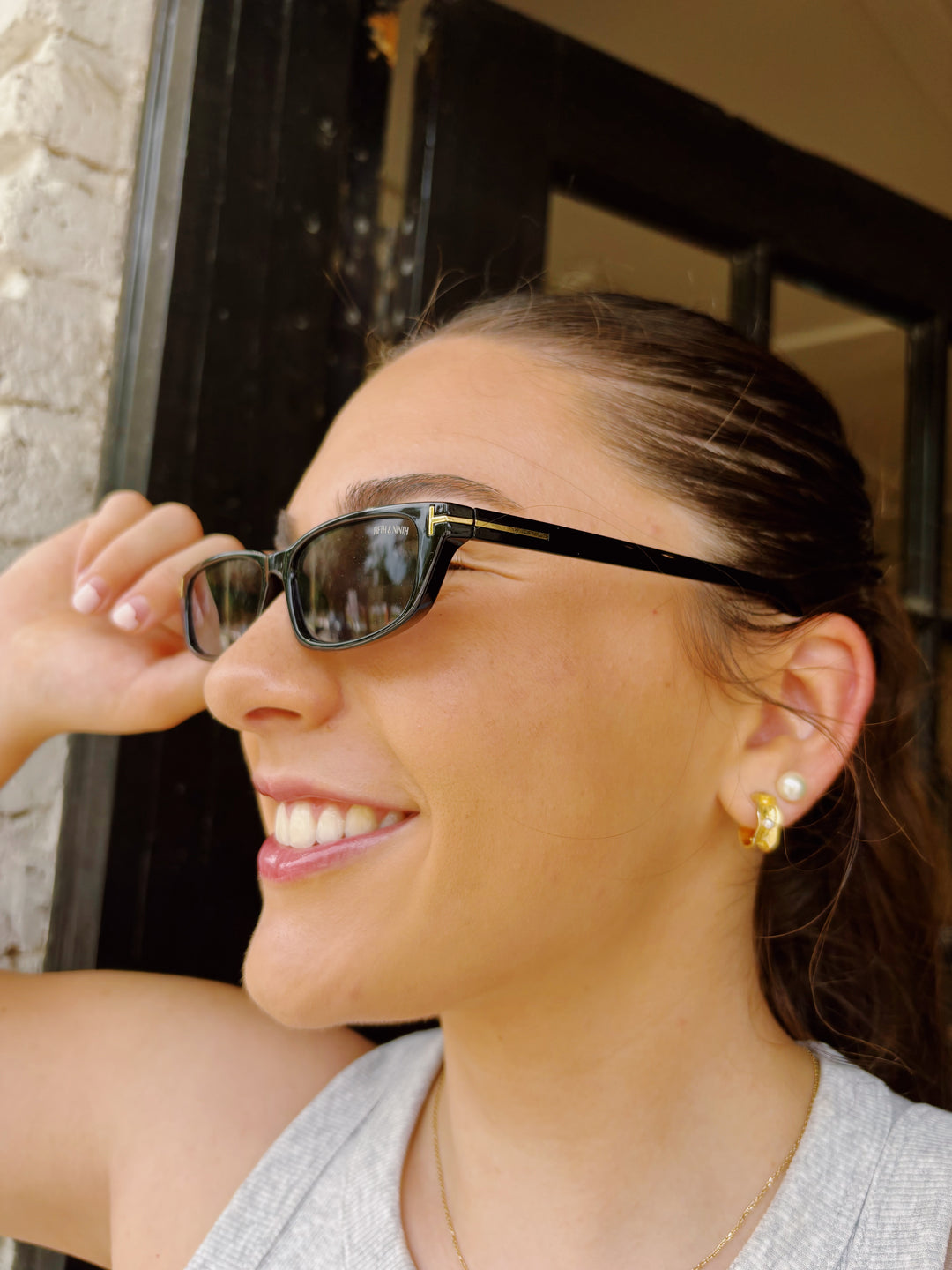 Fifth & Ninth Lana Sunglasses Black – Dress Code Lafayette display picture 1